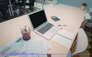 کارشناس امور اداری